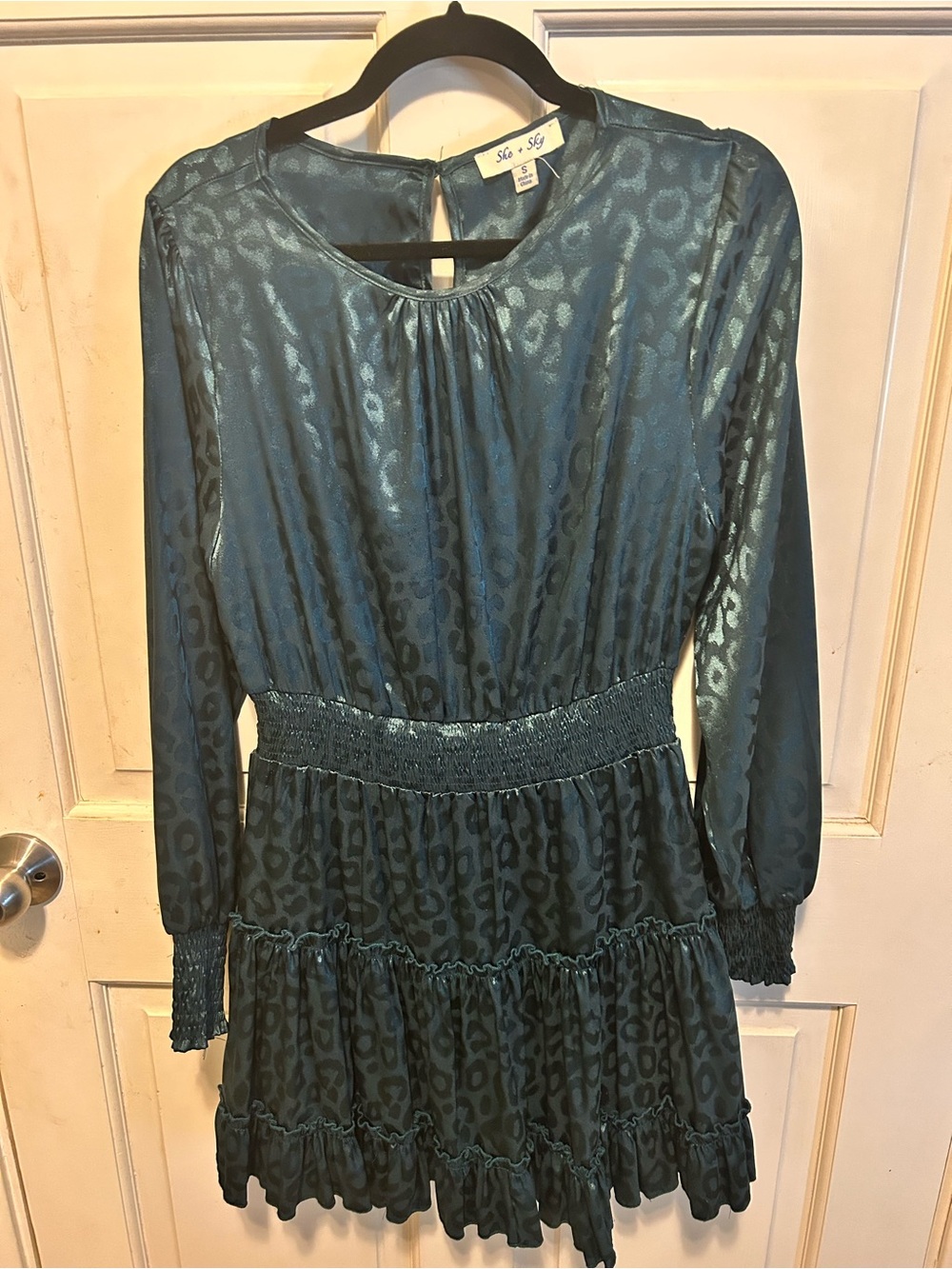 She + Sky Green Long-Sleeve Tiered Leopard Jacquard Dress
